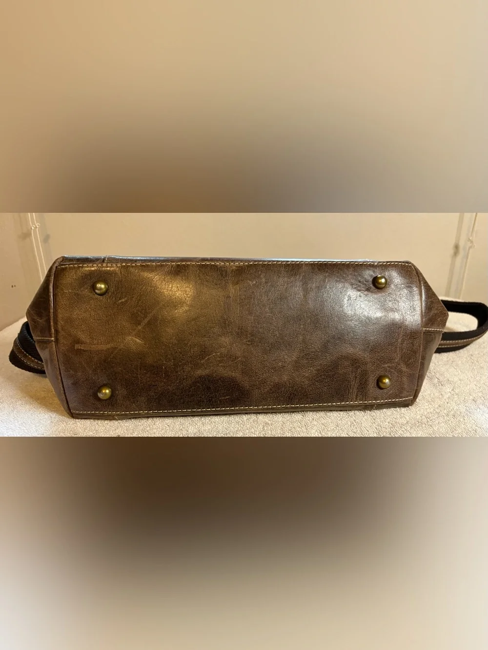 Gun Tote'n Mamas  Genuine Leather Concealed Carry Purse/Bag Distressed Brown